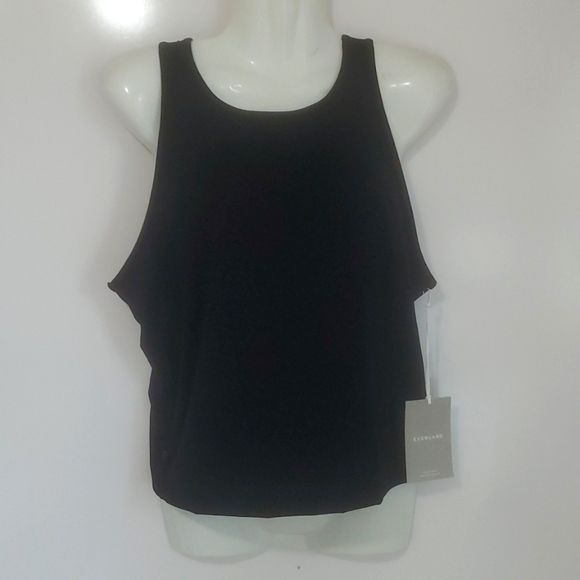 Everlane Tops - Everlane the perform tank